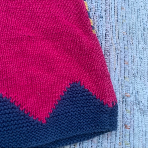 Vintage 80’s hand knit Sun patterned sweater small - Picture 10 of 10